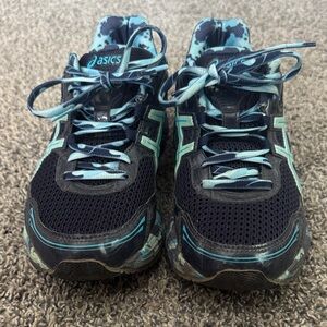 Asics Sneakers - Black and Teal